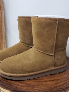 Koolaburra Tan Suede Kids Short Boots
